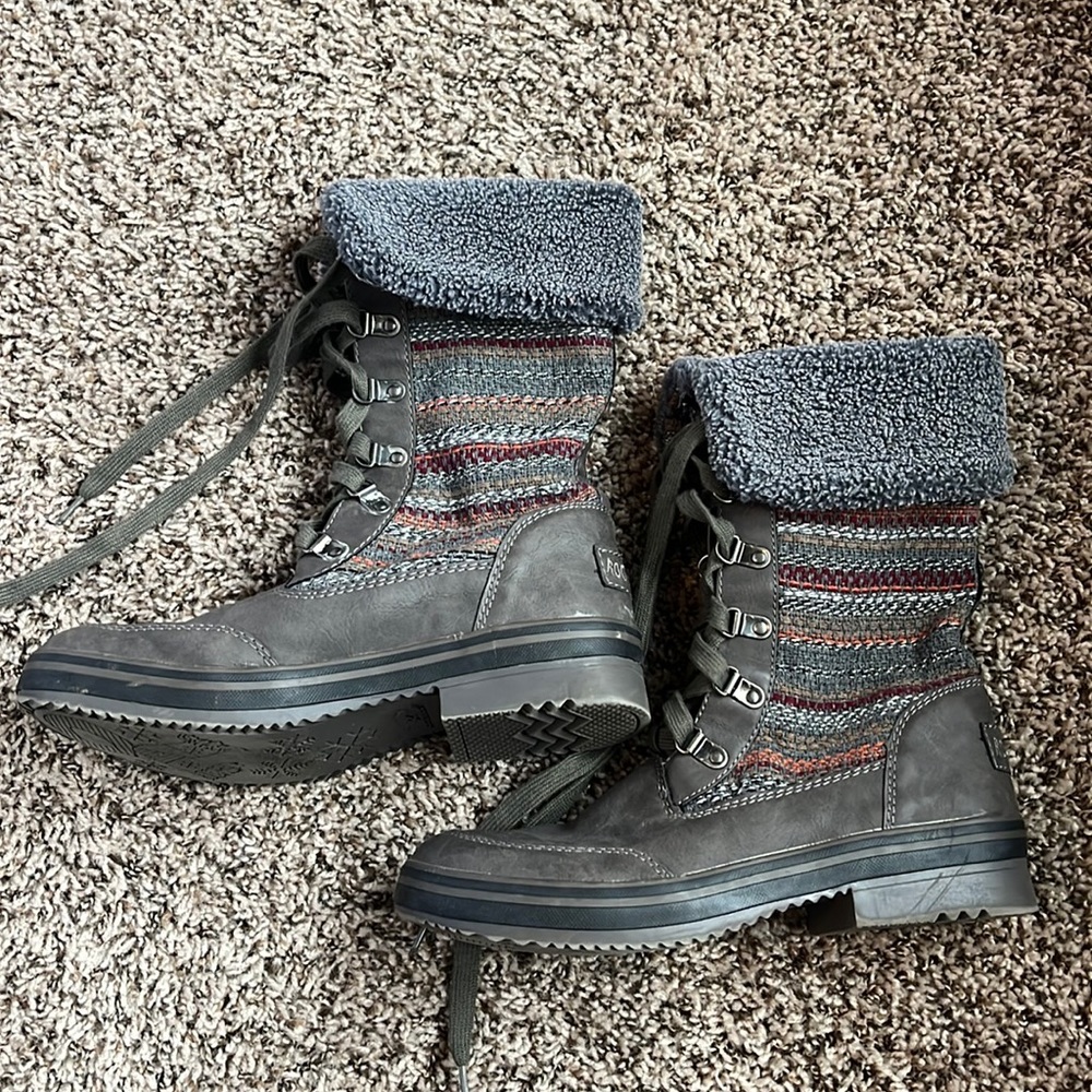 Winter boots